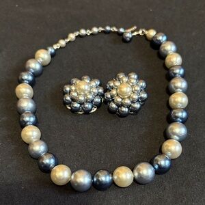 Women’s Vintage Japanese Blue & Cream Pearl Choker Necklace & Earring Set